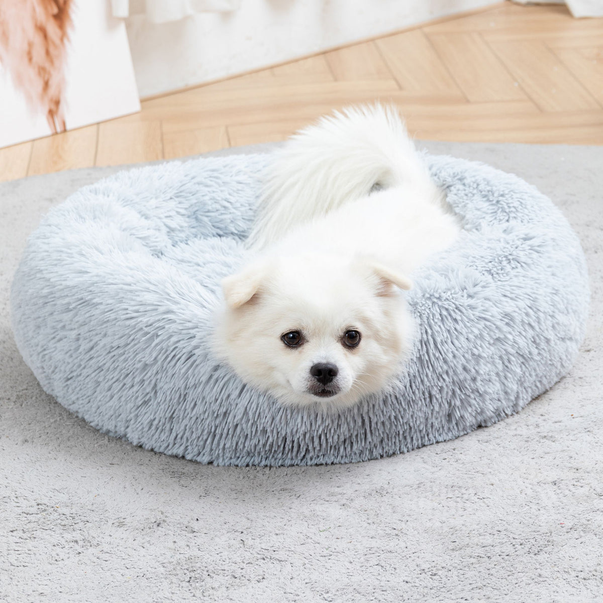 Luxurious Plush Donut Dog Bed - Warm, Soft, and Washable Pet Cushion for Dogs and Cats in Various Sizes